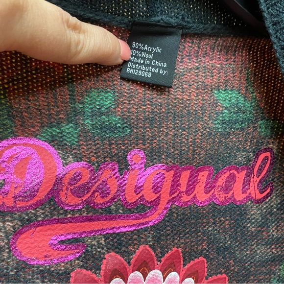 Good used condition - Picture 2 of 3